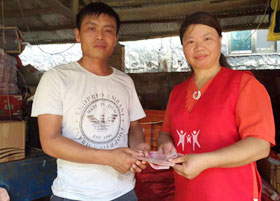 南昌华山医院资助鄱阳双胞胎